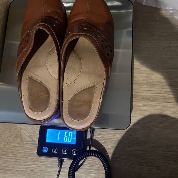 Dansko Womens Brown Leather Slip-On Clogs With Cutout Design & Cushioned Insoles - Picture 7 of 7